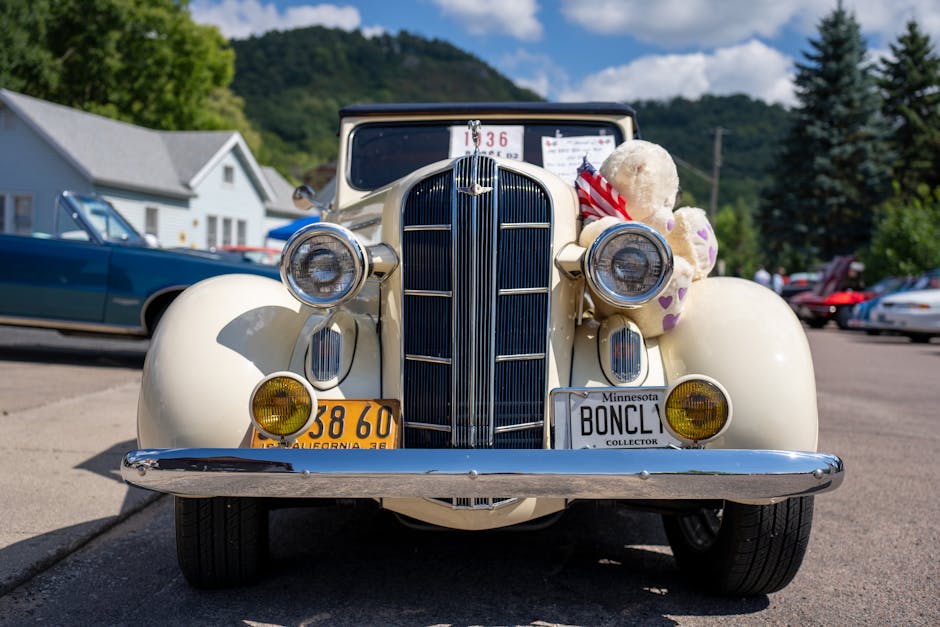 US Airstrike on Suspected Drug Trafficking Boat Yields Over 2,200 Pounds of Cocaine
