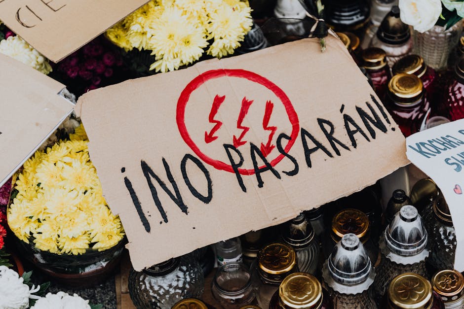 Thousands Attend Memorial for Slain Conservative Activist Charlie Kirk in Glendale, Arizona